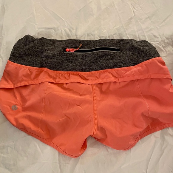 Lululemon speed shorts size 2 - Picture 1 of 3